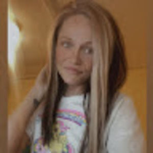 Meet your Posher, Camille